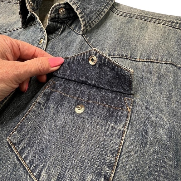 WRANGLER BLUES Distressed Denim Snap Button Long Sleeve Shirt Women's Size S - Picture 6 of 16